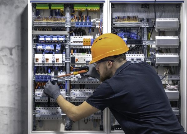 TEORÍA BÁSICA DE LA ELECTRICIDAD